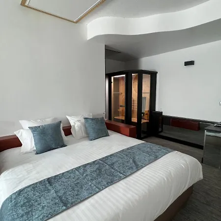 Inthemia Hotel *