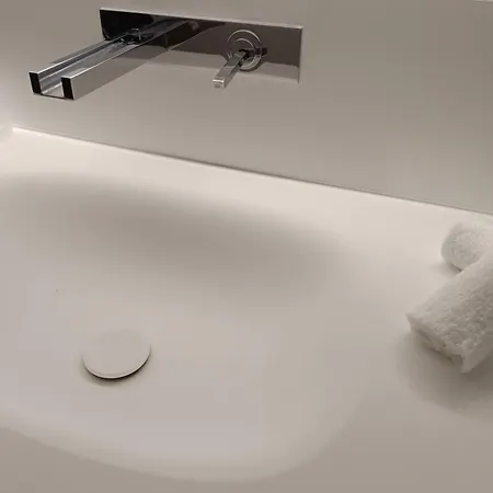 Hotel Inthemia *