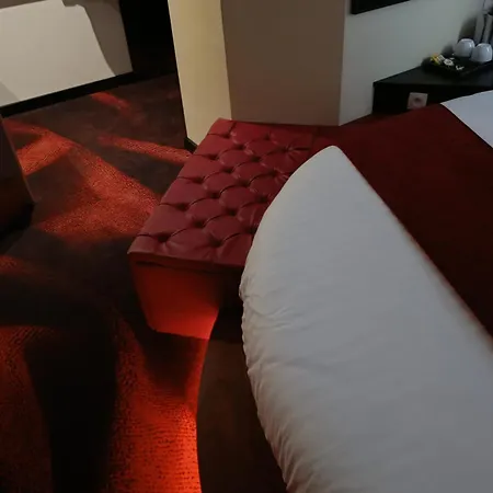 Inthemia Hotel *