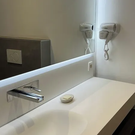 Hotel Inthemia *